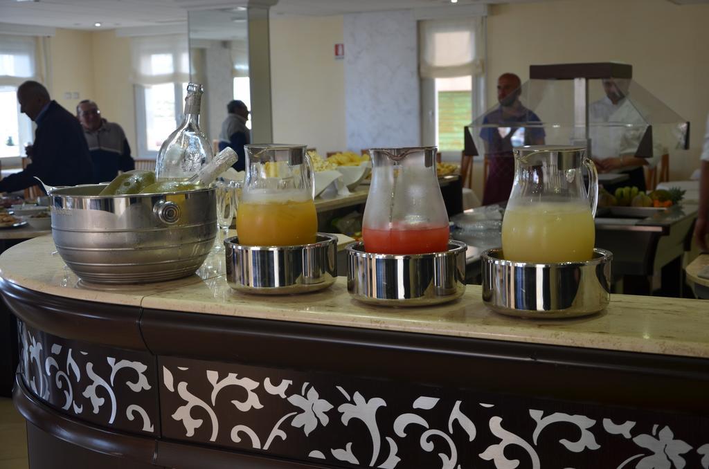 Hotel Lido Mazzini Loano Esterno foto