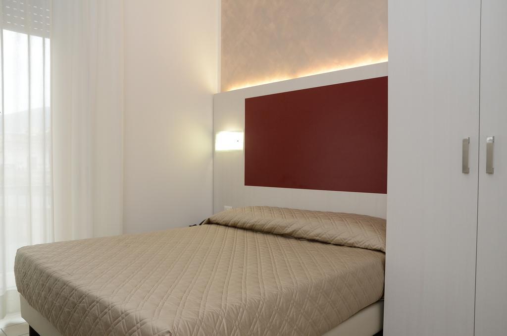 Hotel Lido Mazzini Loano Camera foto